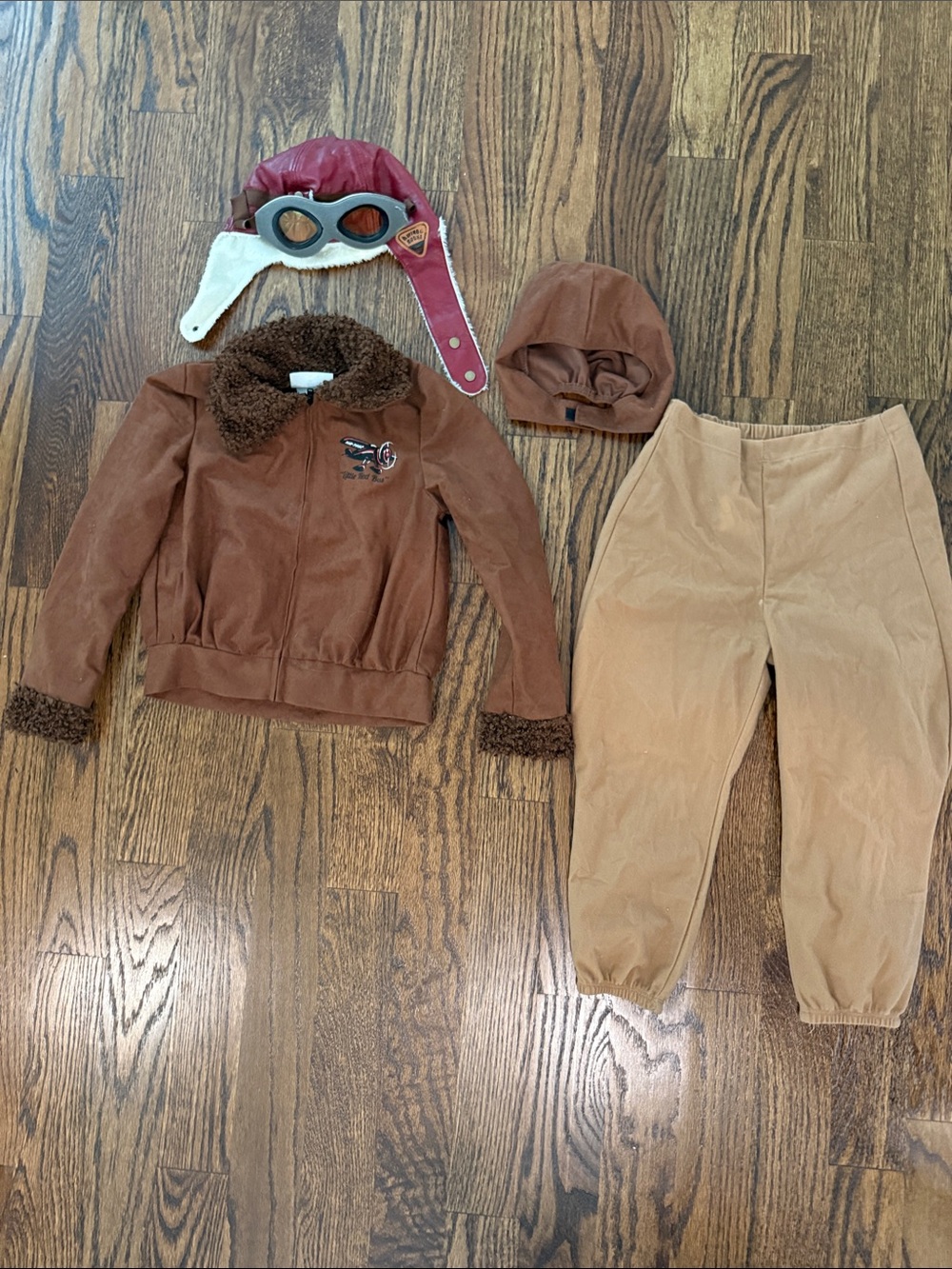 Girls size youth medium Amelia Earhart costume